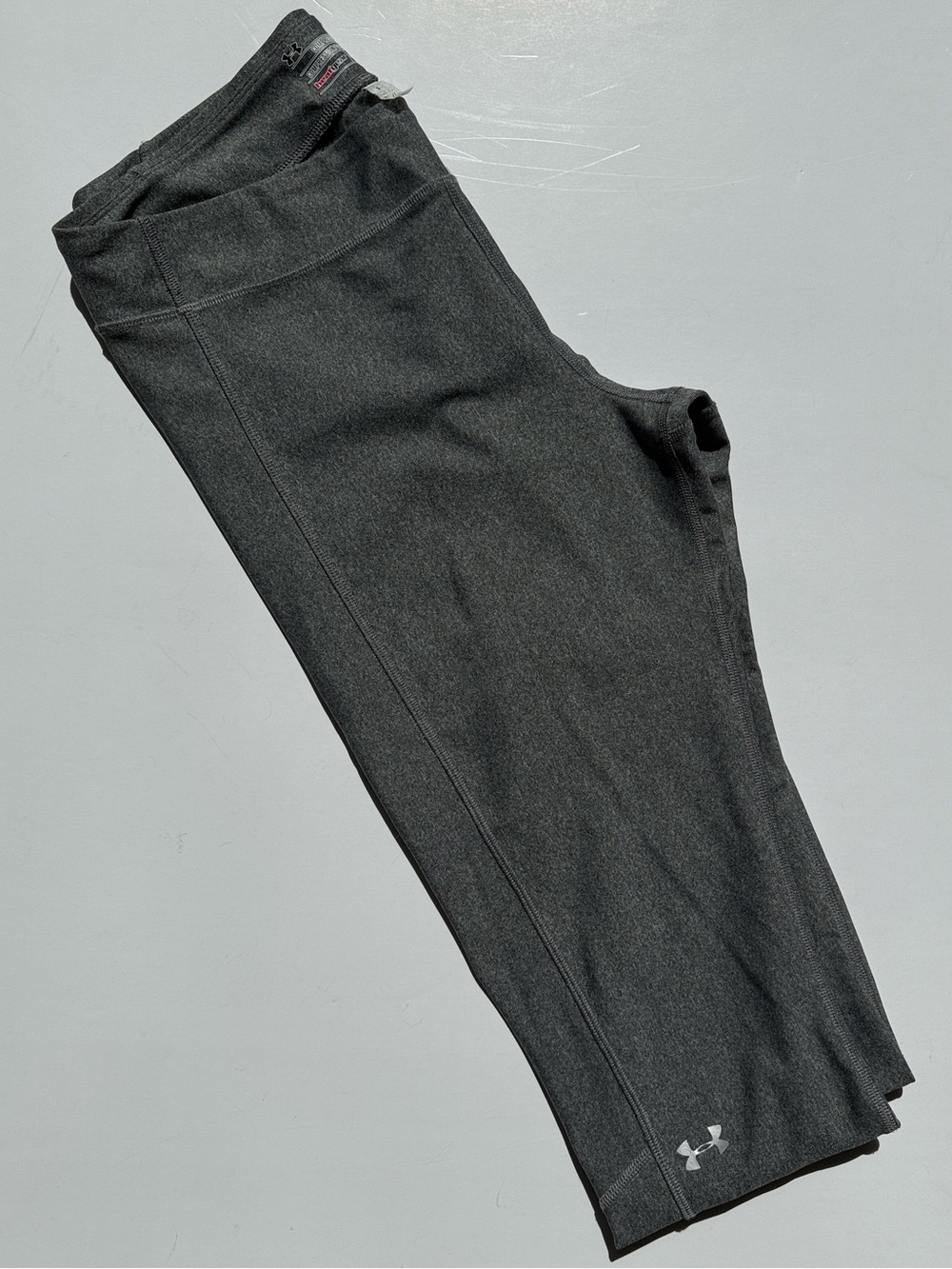 Under Armour Dark Gray Compression Heat Gear Athletic Leggings